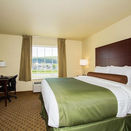 Cobblestone Inn & Suites - Corry Eksteriør bilde