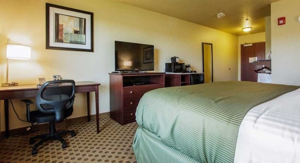 Cobblestone Inn & Suites - Corry Eksteriør bilde