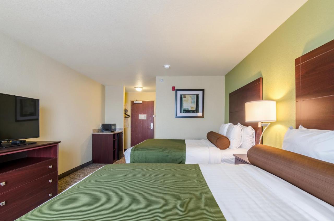 Cobblestone Inn & Suites - Corry Eksteriør bilde